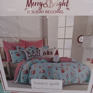 Holiday Bedding Luxury Quilt - Blue and Red